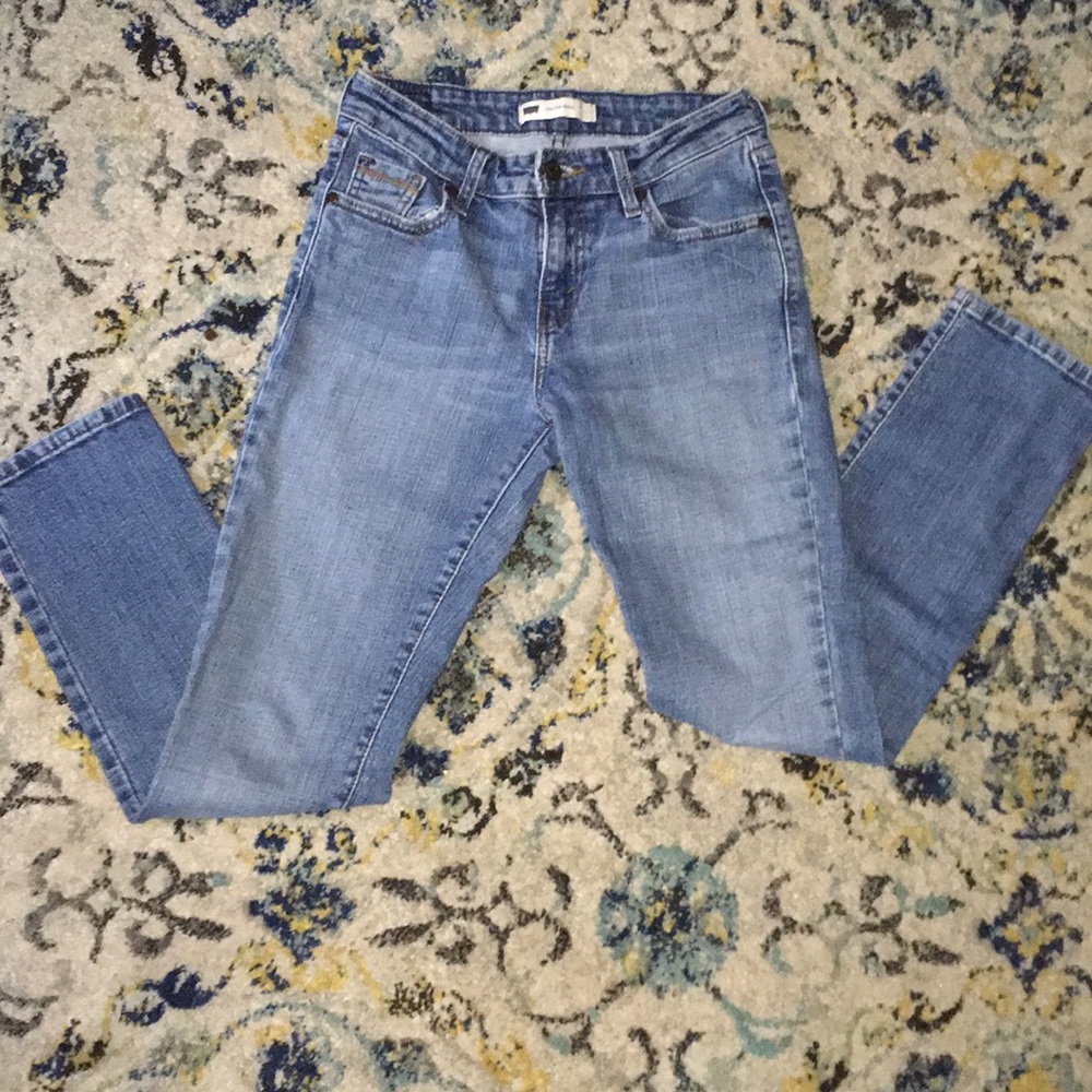 Levi’s mid rise skinny jeans waist 13 1/2 inch